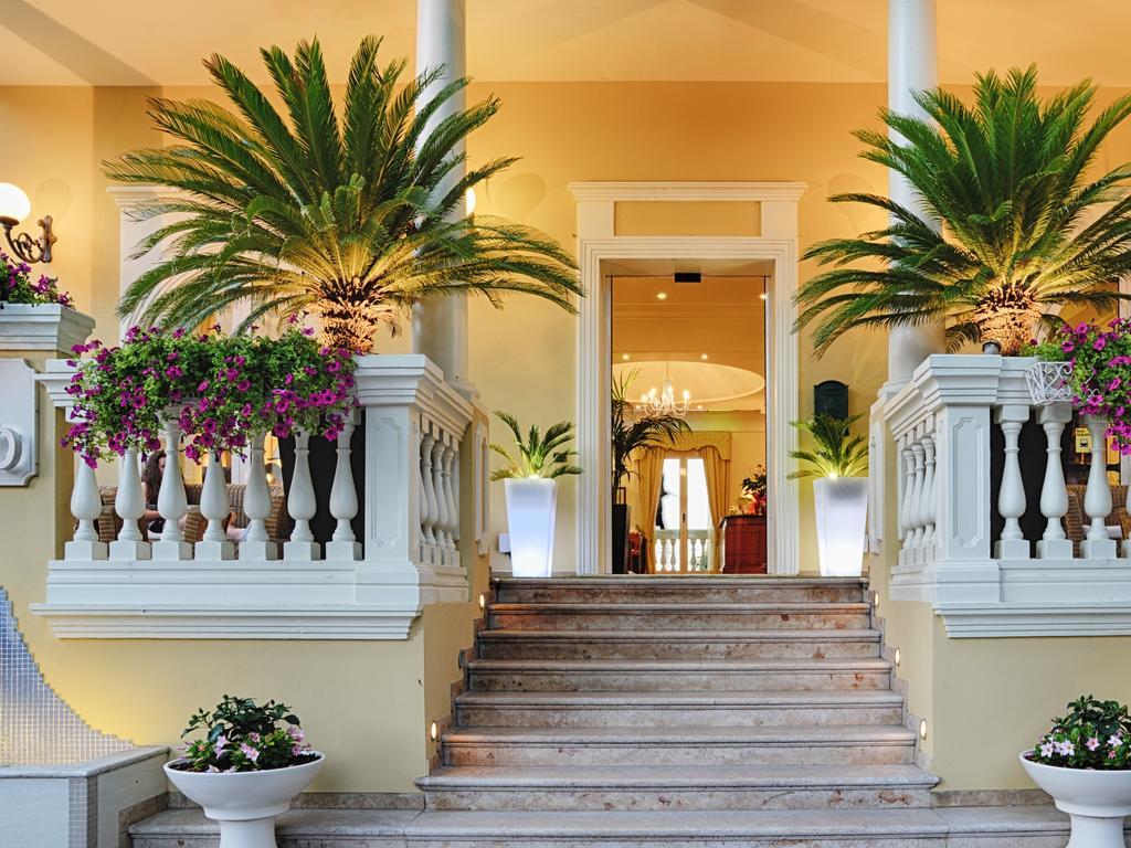 Novecento Suite Hotel Riccione Extérieur photo