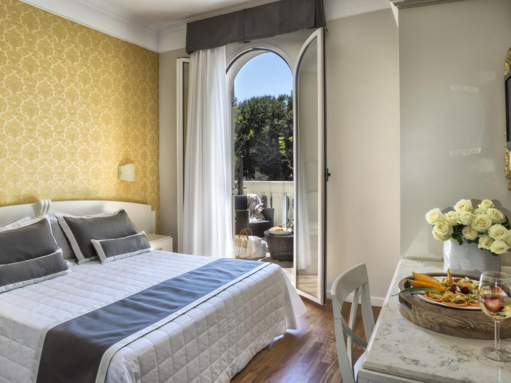 Novecento Suite Hotel Riccione Extérieur photo