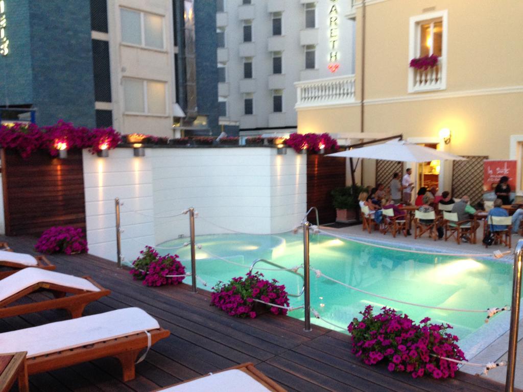 Novecento Suite Hotel Riccione Extérieur photo