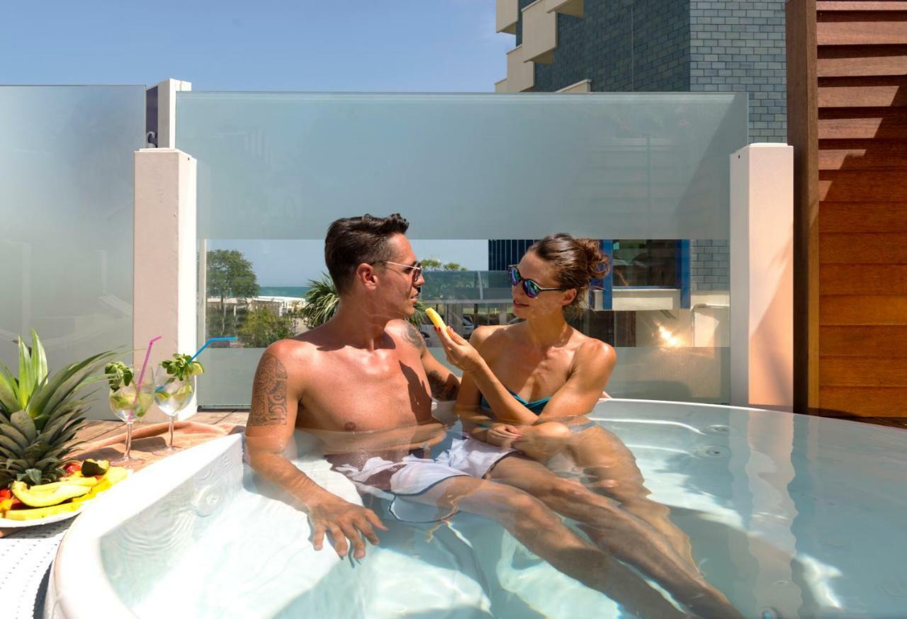 Novecento Suite Hotel Riccione Extérieur photo
