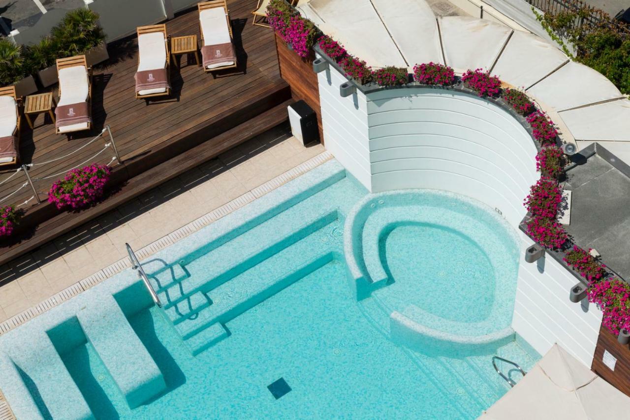 Novecento Suite Hotel Riccione Extérieur photo