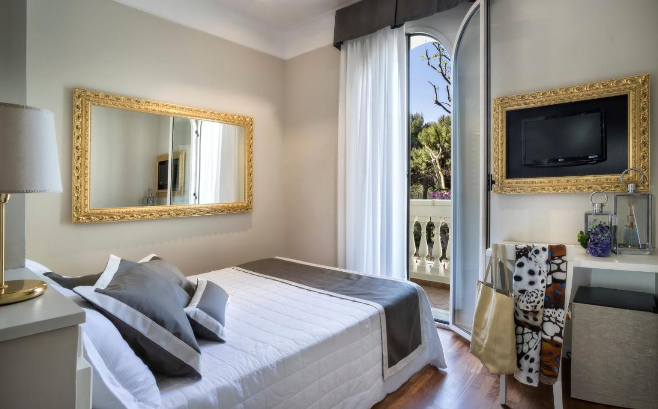 Novecento Suite Hotel Riccione Extérieur photo